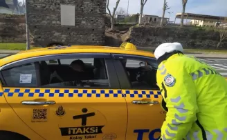 Fatih’te kısıtlama denetimleri sürüyor

