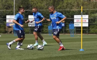 Fenerbahçe, Adana Demirspor maçı hazırlıklarına başladı
