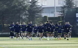 Fenerbahçe, Başakşehir maçı hazırlıklarını tamamladı
