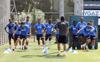 Fenerbahçe’de Antalyaspor maçı hazırlıkları başladı
