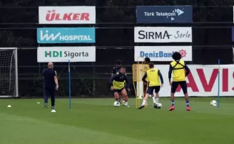 Fenerbahçe’de hazırlıklar sürüyor
