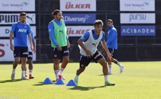 Fenerbahçe’de Trabzonspor maçı hazırlıkları sürüyor
