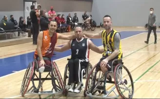 Fenerbahçe, Galatasaray ve Beşiktaş Dostluk Kupası’nda bir araya geldi
