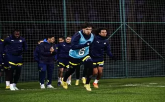Fenerbahçe, Hatayspor maçı öncesi kampa girdi
