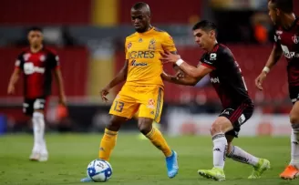 Fenerbahçe’nin yeni transferi Valencia, İstanbul’a geldi
