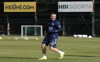 Fenerbahçe, Trabzonspor maçı hazırlıklarını sürdürdü
