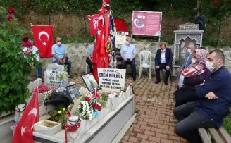Eren Bülbül şehit edilişinin 3. yıldönümünde mezarı başında anıldı