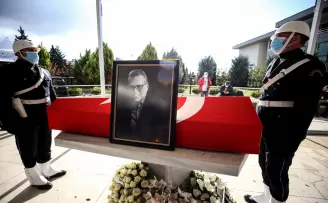 Eski Başbakan Mesut Yılmaz, son yolculuğuna uğurlandı