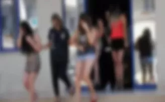 Fuhuş operasyonunda 8 kişi gözaltına alındı!