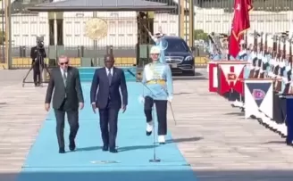 Gabon Cumhurbaşkanı Nguema Külliye’de
