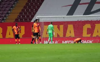Galatasaray’ın galibiyet hasreti 3 maça çıktı
