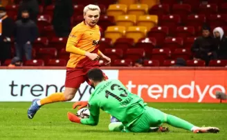 Galatasaray ligde 6 maçtır kazanamıyor
