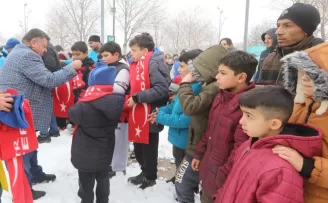 Gaziantep’te çocuklara kar hediyesi
