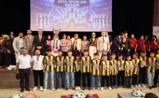Gaziantep’te ’Okul Sporları Enleri’ ödüllendirildi