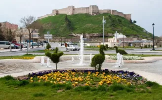  Gaziantep’te tarihi bölgede otopark sorununa pratik çözüm!