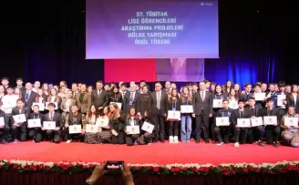Genç araştırmacılar TÜBİTAK İzmir Bölge Yarışması’nda ödüllendirildi