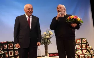 Gezen ailesi Yenimahallelileri kahkahaya boğdu
