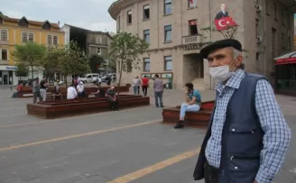 Giresun’da maske takmayan 10 kişiye 9 bin TL ceza kesildi
