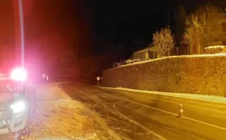 Giresun -Şebinkarahisar yolu tipi nedeniyle ulaşıma kapatıldı
