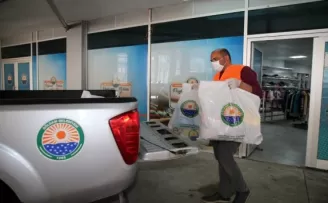 Gölbaşı Belediyesi ihtiyaç sahiplerine ulaşıyor
