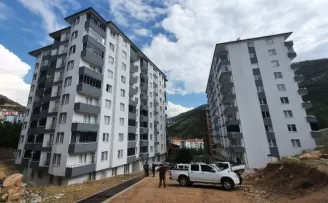 Gümüşhane’de 8.kattan düşen çocuk kurtarılamadı

