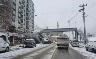 Gümüşhane’de kar yağışı etkili oluyor
