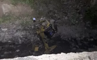 Gümüşhane’de yol çalışmasın heyelan! 2 ölü