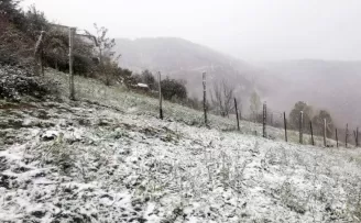 Gümüşhane’nin yükseklerinde kar yağışı başladı