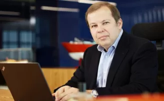 GÜNEŞDER başkanlığına Mehmet Özer seçildi