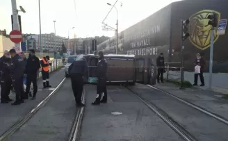 Güngören’da tramvay yolunda kaza
