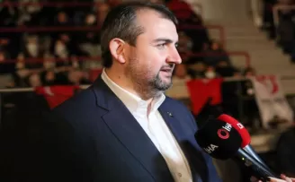 Güngören’de kültür sanat sezonu açılışı Ekin Uzunlar konseriyle yapıldı
