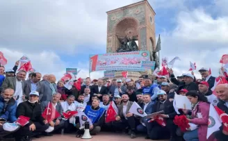 HAK-İŞ Taksim’de
