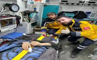 Hakkari UMKE ekibi kurtarmaya devam ediyor
