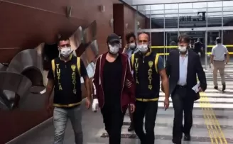 Halil Sezai ifade vermek için adliyede
