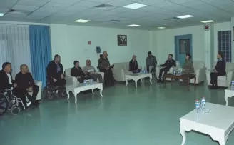 Hava Kuvvetleri personelinden hastanede tedavileri süren gazilere ziyaret
