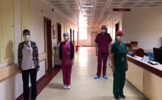 Hemşirelerden vatandaşlara anlamlı çağrı
