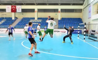 Hentbolda Mamak Rüzgarı esmeye devam ediyor
