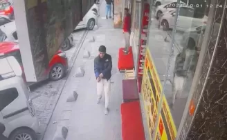 Husumetlisine kurşun yağdırdı, daha sonra öldürüldü
