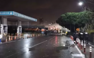 İBB deposunda yangın paniği
