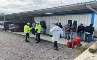 İcralık araç ihalesine fesat karıştıran otopark çetesine operasyon: 15 gözaltı
