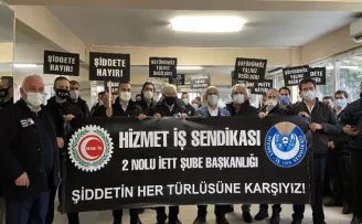 İETT şoförleri bir araya gelerek şoföre şiddeti kınadı
