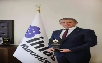 İhlas Koleji’ne “Yılın Eğitim Kurumu” ödülü
