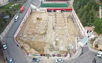 İncirli semt pazarında hummalı çalışma
