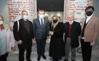 İsmet Yedikardeş’in retrospektif sergisi Kazlıçeşme Sanat’ta açıldı
