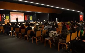 İstanbul Beylikdüzü’nde ’şiddetle mücadele’ konuşuldu