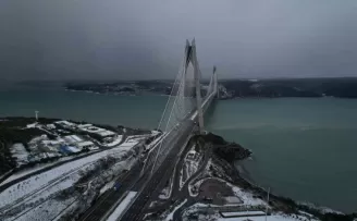 İstanbul Boğazı’nda kar manzarası
