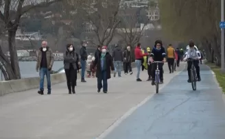 İstanbul’da Cumartesi kısıtlaması kalktı, vatandaşlar sahillere akın etti
