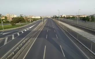 İstanbul’da D-100 Karayolu ile 15 Temmuz Köprüsü boş kaldı
