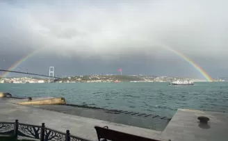 İstanbul’da gökkuşağı sürprizi
