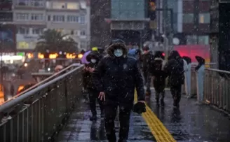 İstanbul’da kar yağışı etkili oluyor
